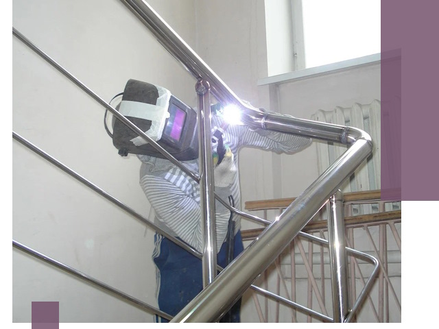 Монтаж перил и ограждений качественно в Грозном